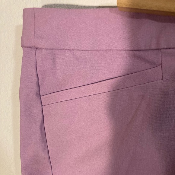 Lilac colored Lane Bryant Ankle Pants Plus size - Picture 4 of 11